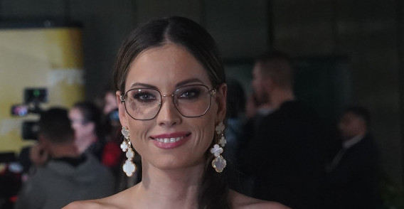 MIRKA VASILJEVIĆ SE "PREPOLOVILA" U JEKU SKANDALA! Glumica drastično smršala, upali joj obrazi, fanovi zabrinuti (VIDEO)