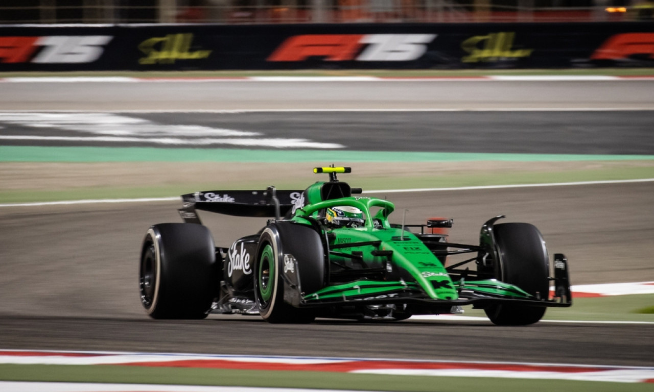 UŽASAN UDES U BRAZILU Umalo tragedija u Formuli 1, vozač izleteo sa staze, svi zanemeli (VIDEO)