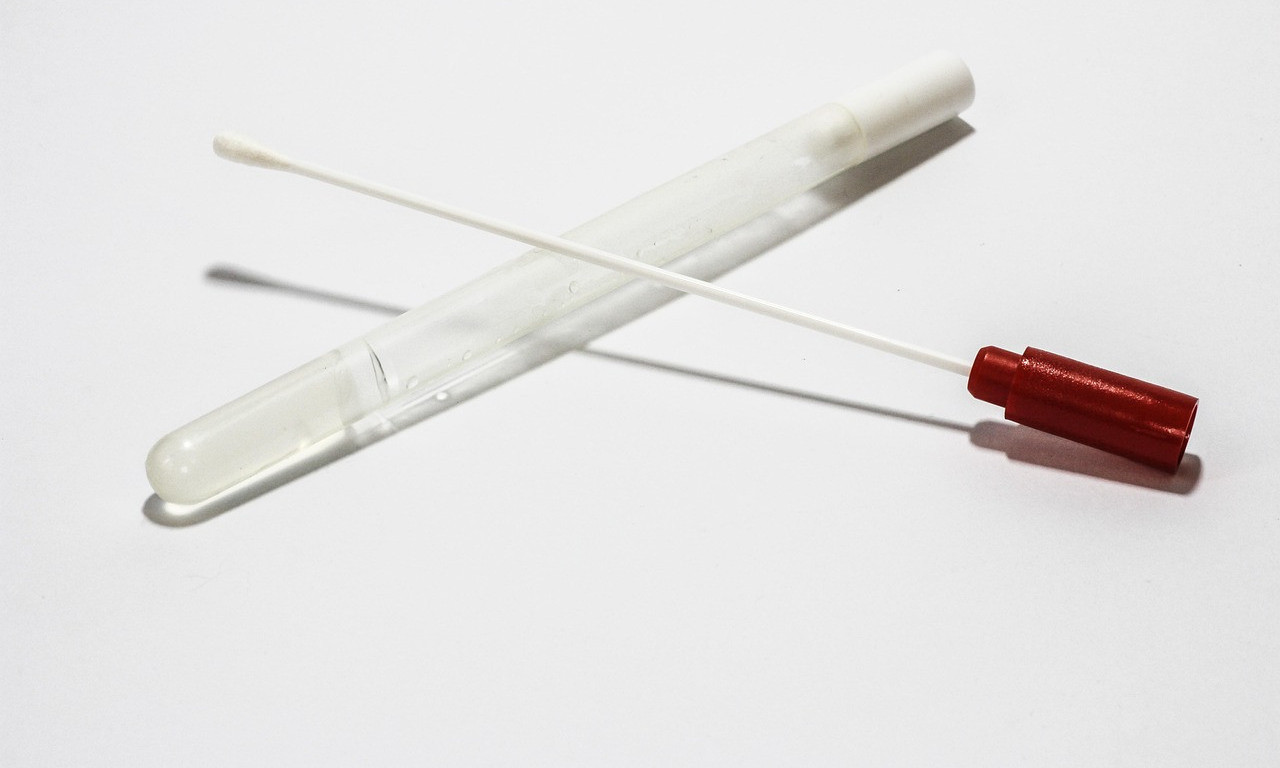 POSLAO PRIJATELJA NA TEST OČINSTVA DA BI IZBEGAO ALIMENTACIJU Sud izdao nalog za hapšenje oca prevaranta