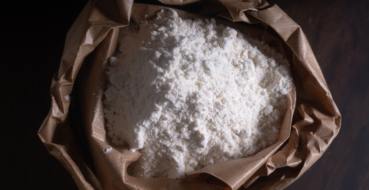 KUPILI BRAŠNO U SRBIJI, A KAD SU OTVORILI ZGADILI SU SE U kesi sve gmiže, ali jedna stvar posebno zabrinjava (VIDEO)