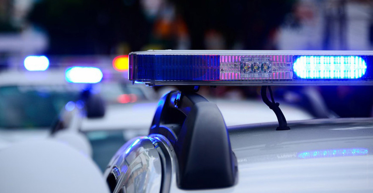 POLICIJA UPALA U STAN U STAROJ PAZOVI! Pronađeno stotine grama amfetamina
