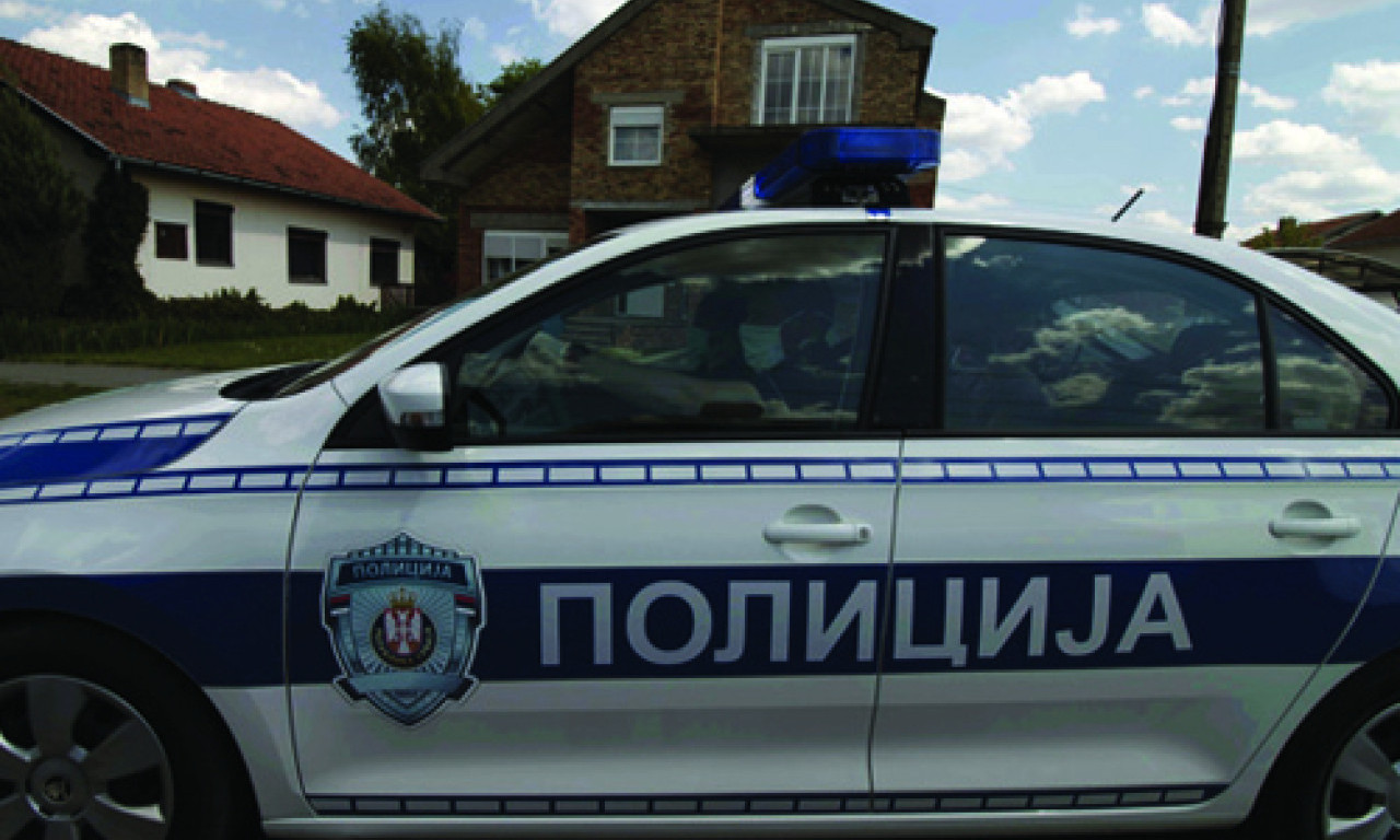 UHAPŠEN MLADIĆ KOJI JE IZBO MAJKU U ZEMUNU! Pretuko je, pa potegao nož, primljena u bolnicu u neprepoznatljivom stanju