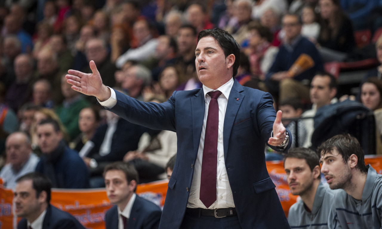 NISU DUGO ČEKALI Barselona ima novog trenera, s njim su već osvajali trofeje