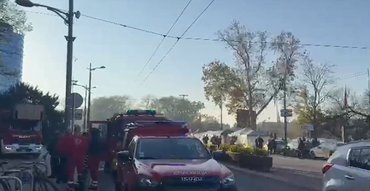 POŽAR U CENTRU BEOGRADA Gori krov zgrade, odjekivale sirene