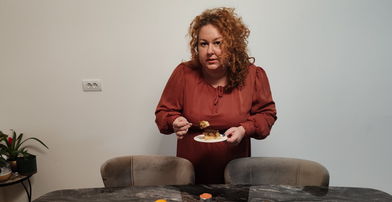 KAKO JE ANICA NAPRAVILA JAFA KOLAČ Jednostavan recept koji će dom ispuniti mirisom pomorandže i čokolade (FOTO)