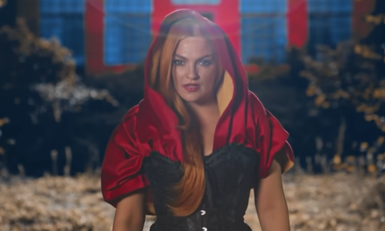 PESMA NAMENJENA EDITI ZAVRŠILA KOD OVE PEVAČICE Evo kakvu poruku nosi (VIDEO)