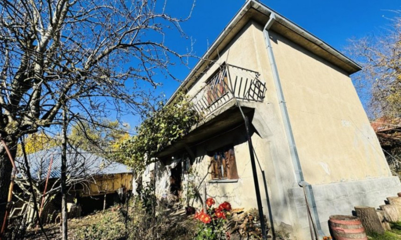 STANA PREDOSEĆA DA JOJ JE SIN MRTAV POSLE MASKRA KOD BABUŠNICE Još je u bolnici i gleda na vrata da li će da dođe