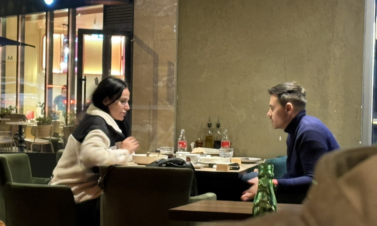 INDY I BOJAN BJELIĆ UHVAĆENI ZAJEDNO Poznati duetski par u opuštenom izdanju u restoranu na Vračaru (FOTO)