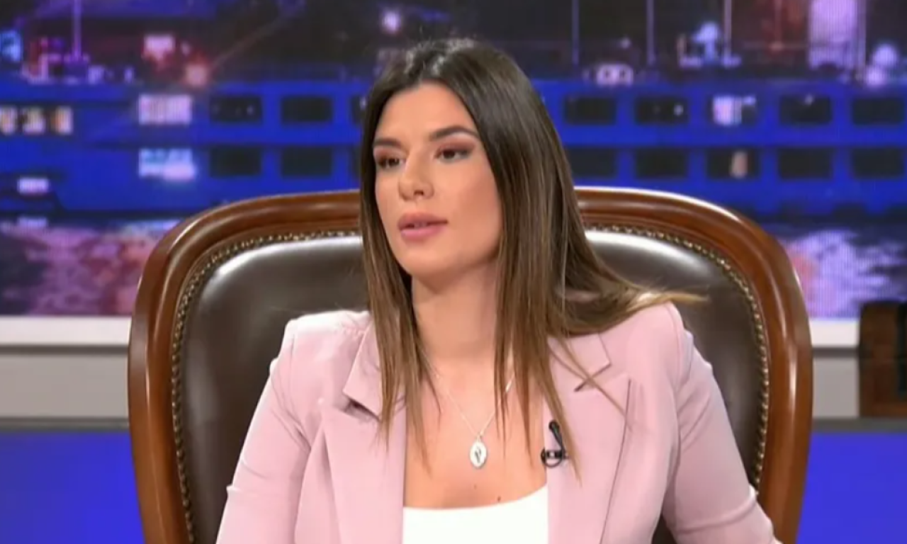 OVO JE NOVA VODITEJKA "ĆIRILICE" Mlado lice Hepi televizije zamenilo Milomira Marića (FOTO)