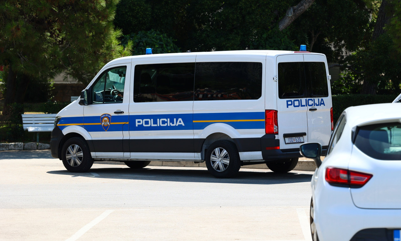 UHAPŠEN BIVŠI KANDIDAT ZA ODBORNIKA Osumnjičen za vrbovanje dece i distribuciju dečje pornografije!