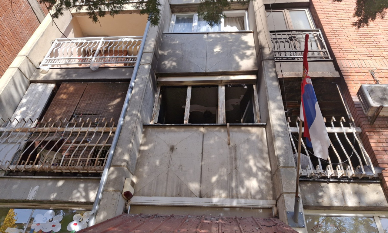 POŽAR U ZGRADI IZNAD VRTIĆA! K1info u Lazarevcu: Hitno evakuisani stanari i deca, poznato šta se zapalilo (FOTO+VIDEO)