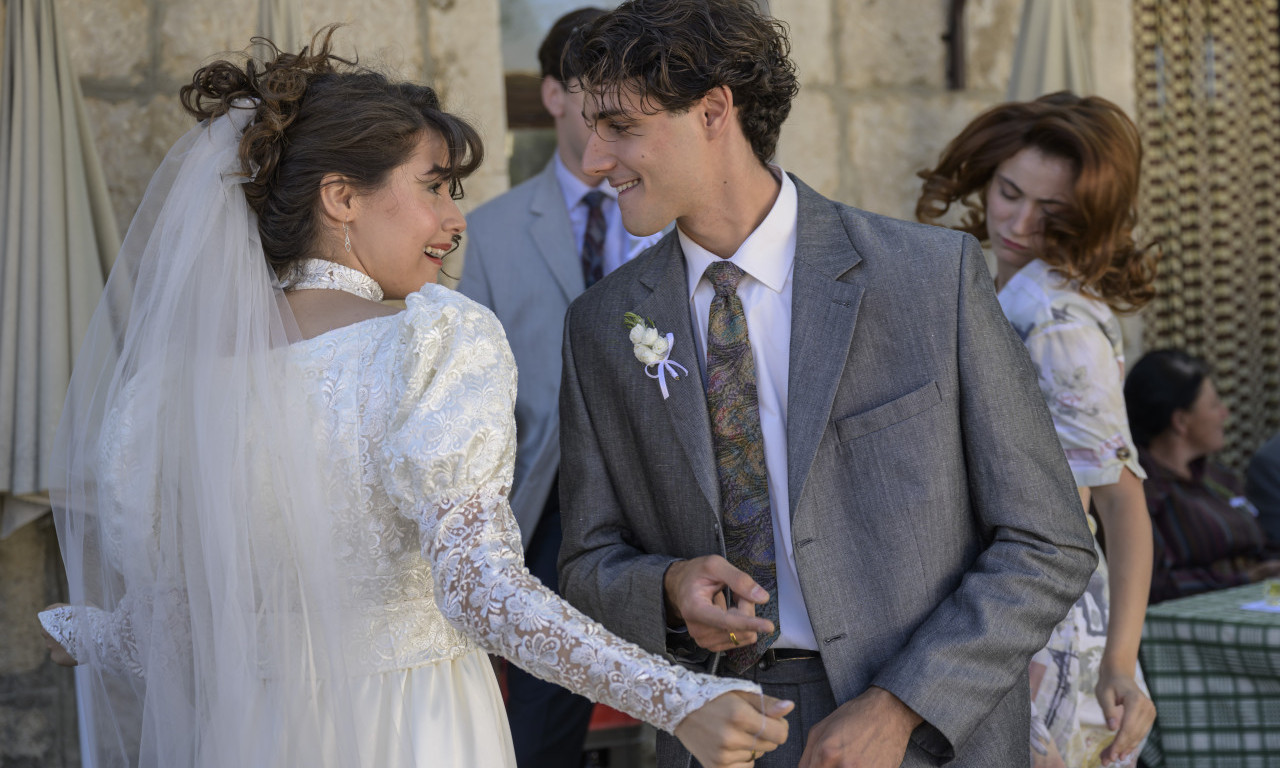 KAD HISTERIJA NADVLADA RAZUM Iskrena preporuka za „Tvrđavu“, emotivna i istorijski snažna serija s ljubavnom pričom