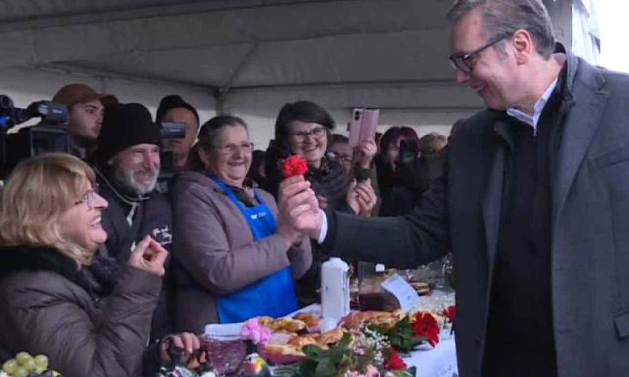 NIKADA NAŠU OTADŽBINU NEĆEMO DATI NA TACNI! Vučić se obratio narodu u selu Jaša Tomić