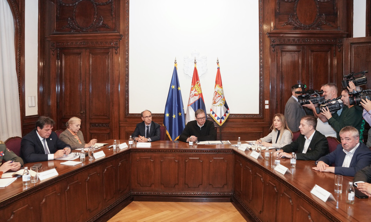 VUČIĆ NAKON SASTANKA O ENERGETSKOJ STABILNOSTI: "Doneli smo važne zaključke" (FOTO)