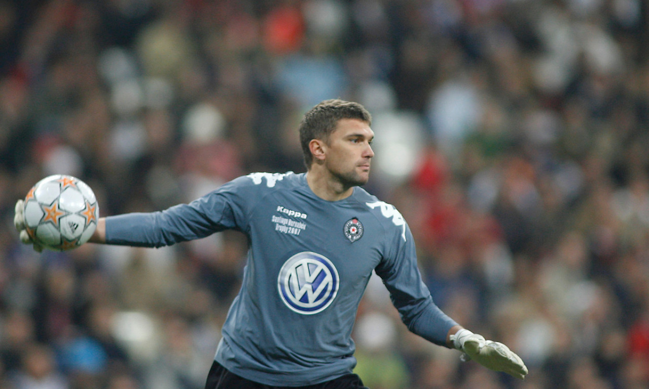 KO JE DARKO BOŽOVIĆ KOME JE OTKRIVEN RAK: Užasna vest o bivšem golmanu Partizana šokirala region (FOTO)