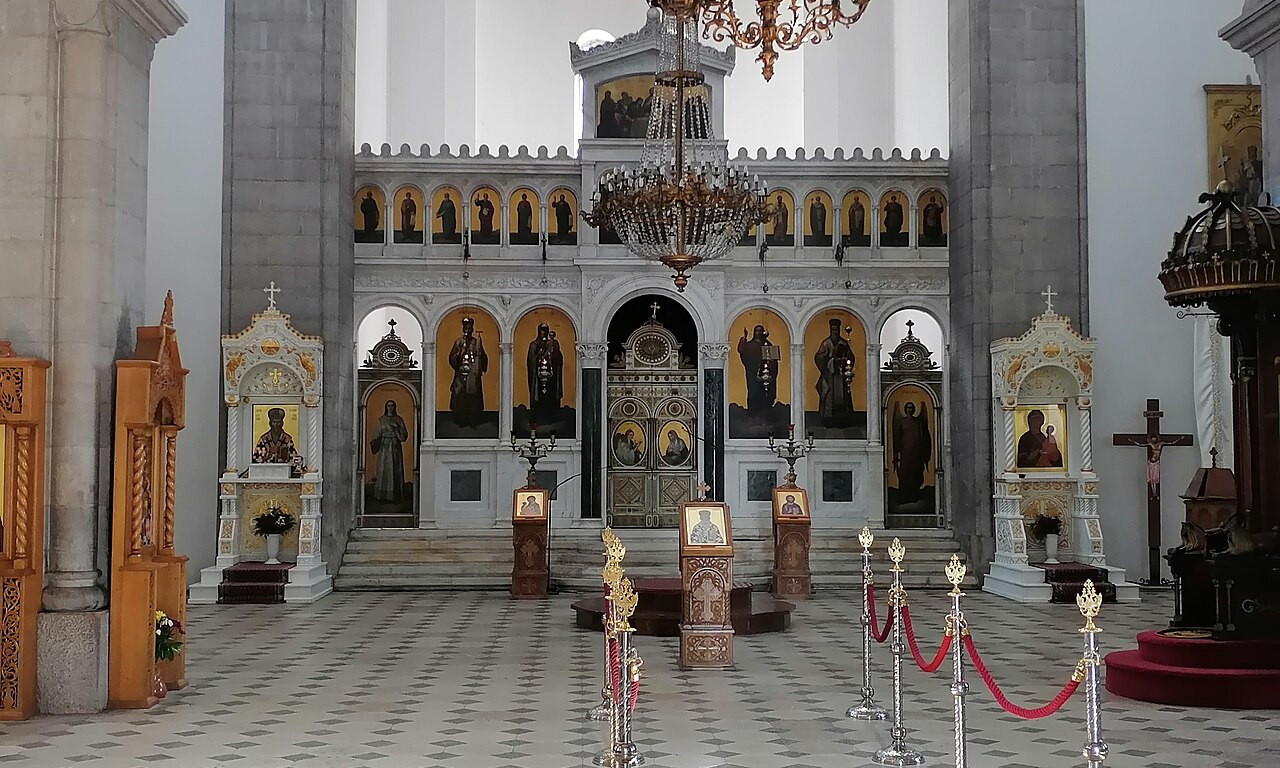 SRAMNO! OBIJENA CRKVA SVETOG VASILIJA OSTROŠKOG! Evo šta je lopov odneo