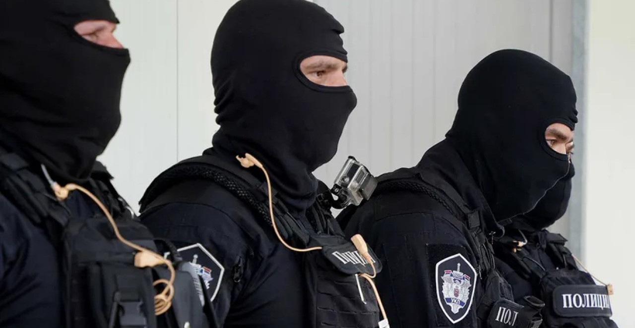 MASOVNO HAPŠENJE U BEOGRADU Velika akcija policije, specijalci u crnom u akciji