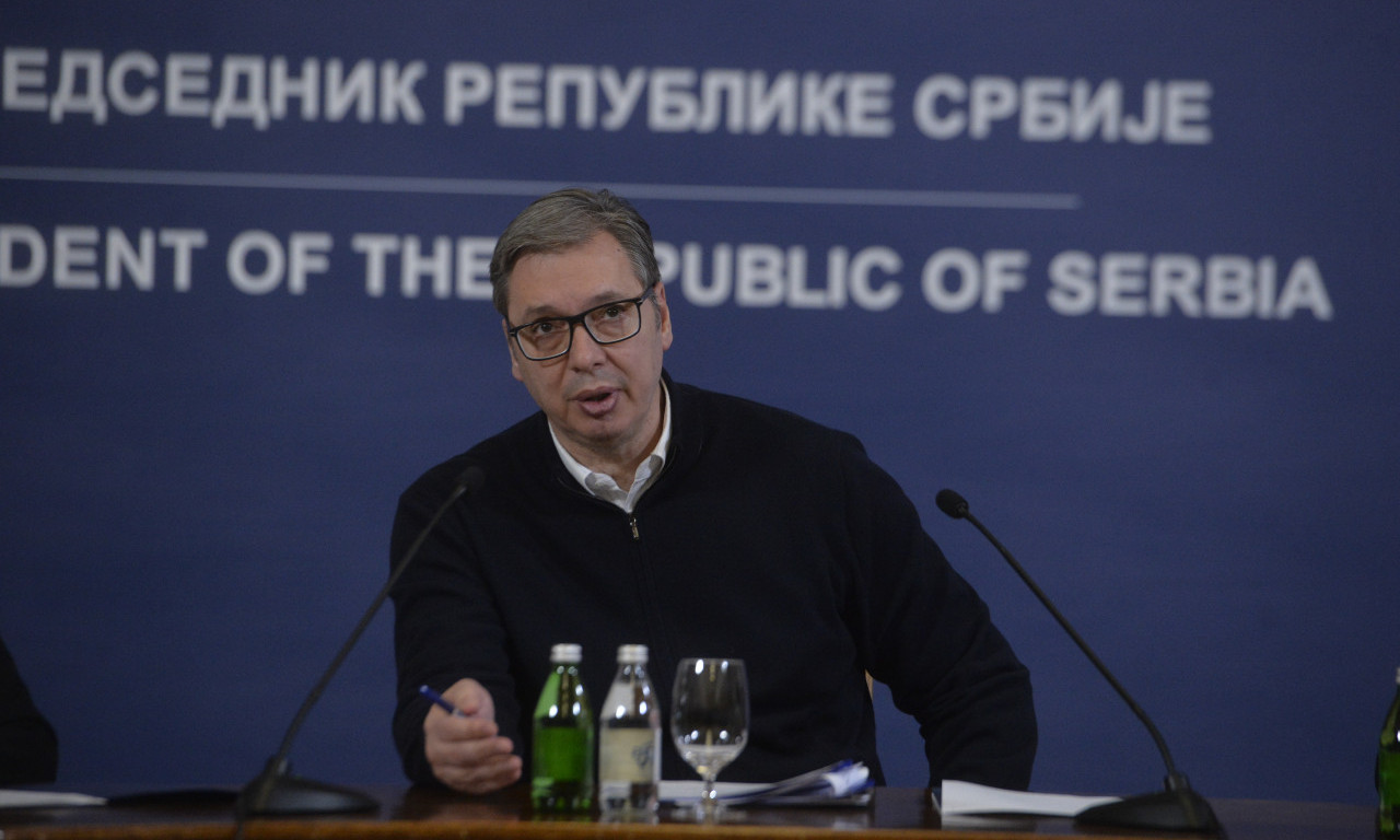 VUČIĆ SE OBRATIO NARODU Srbija pred ozbiljnim problemima ako NIS ostane bez licence - od zdravstva do struje (VIDEO)