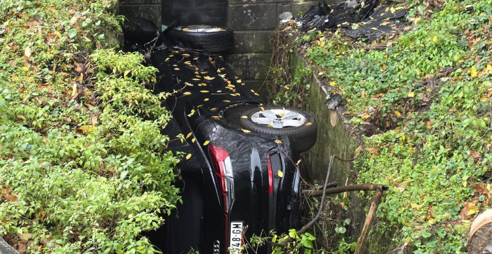 PRONAĐEN AUTOMOBIL ZA KOJI SE SUMNJALO DA JE SLETEO U JEZERO Još nije potvrđeno da li je Ana Radović unutra (FOTO)