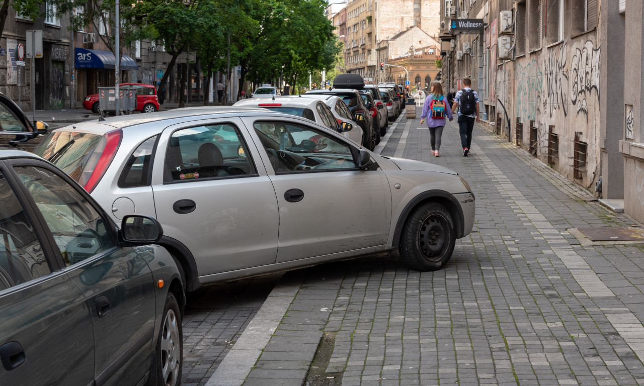 KLETVA IZ JAGODINE SRUŠILA INTERNET Ko ovde parkira... (FOTO)