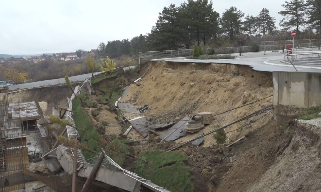 FORMIRAN PREDMET POVODOM URUŠAVANJA SAOBRAĆAJNICE Evo šta poručuju iz Tužilaštva o incidentu u Kragujevcu (VIDEO)