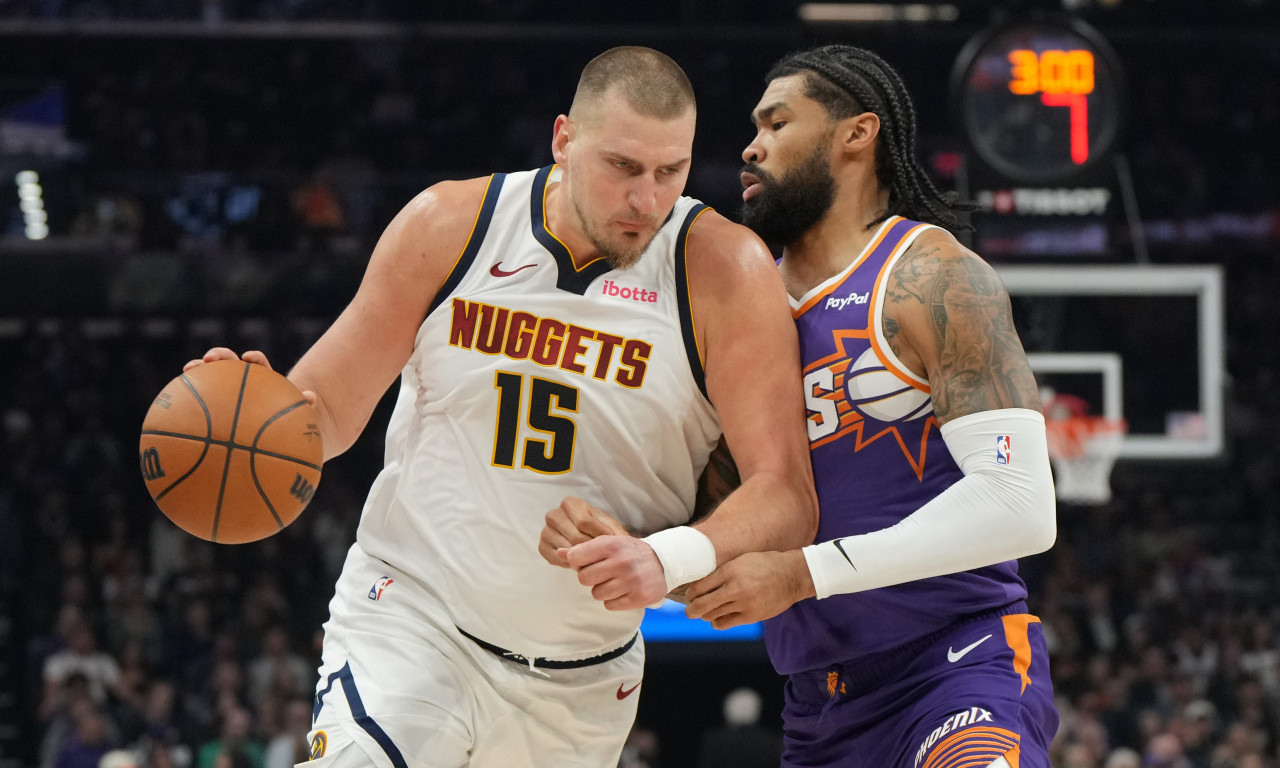 NIKOLA JOKIĆ DOBIO UDARAC U ZUBE ISPRED SUDIJE, A ONDA... O sramnom potezu bruji NBA svet (VIDEO)