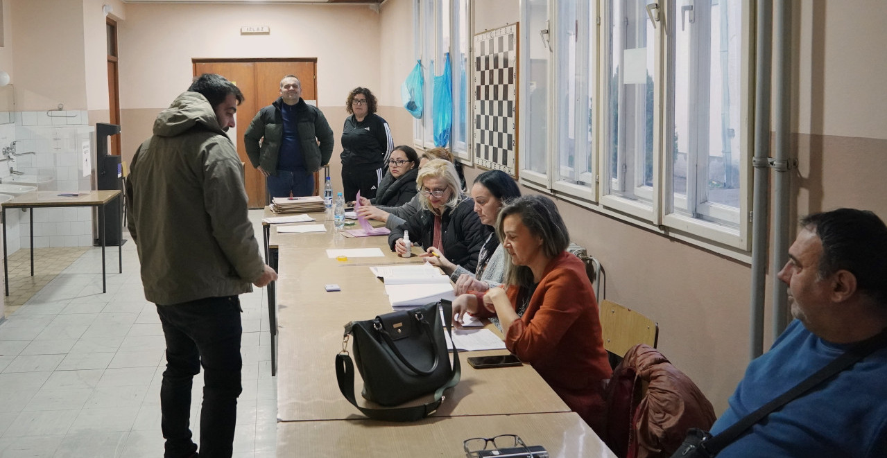 CRTA POVLAČI POSMATRAČE U MIONICI Tvrde da su napadnuti tokom održavanja lokalnih izbora