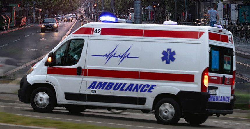 UŽAS NA AUTOKOMANDI: Devojčica (14) "pokošena" dok je prelazila ulicu, hitno prebačena u bolnicu