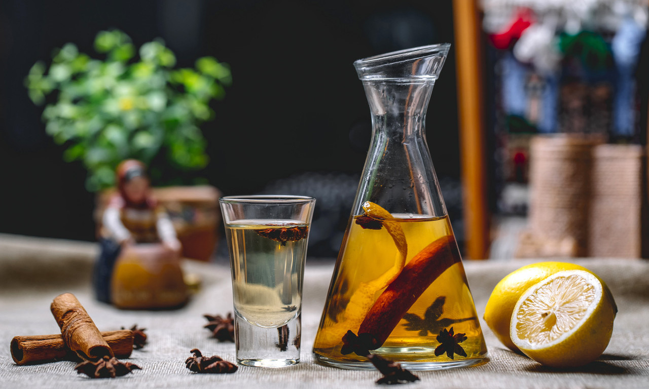 "NIJE VOTKA RAKIJA..." Potrošnja domaće rakije u Bugarskoj i dalje opada, evo šta se pije...