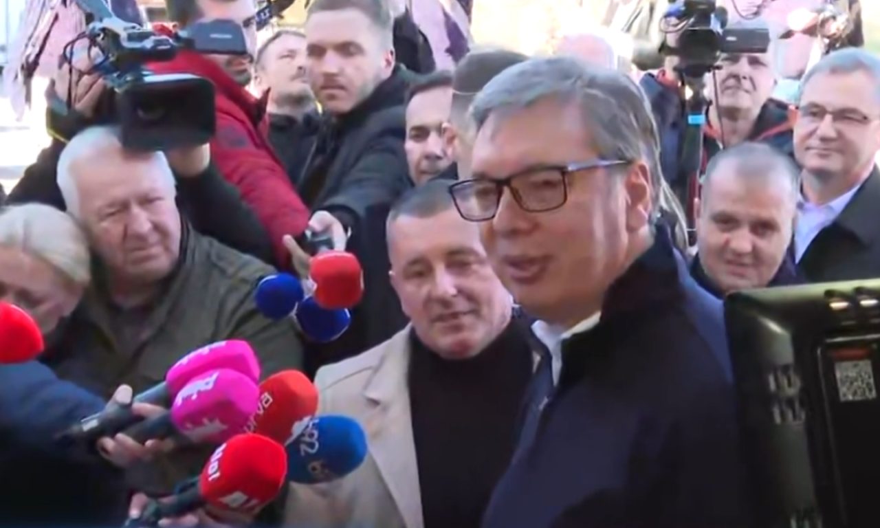 VUČIĆ U MIONICI Obilazi domaćinstvo Jakovljevića u selu Tolić (FOTO)