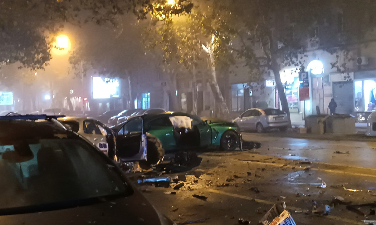 SNIMCI NESREĆE U NOVOM SADU TEŠKI ZA GLEDANJE! U zgužvanom taksiju bio stradali i devojka kojoj se bore za život (FOTO+VIDEO)