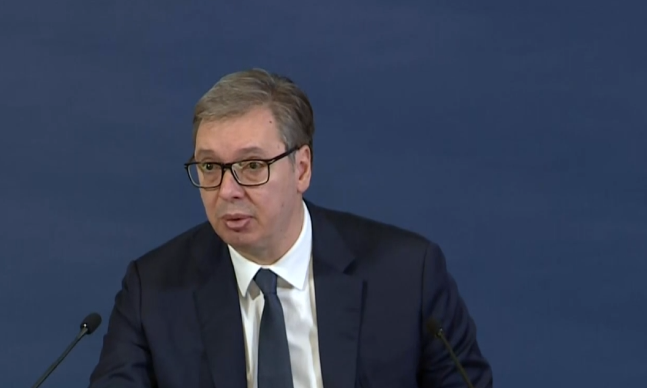 VUČIĆ UPOZORAVA: "Ceo sistem Srbije može biti ugrožen, trpimo ogroman pritisak!" Evo kako ćemo sipati gorivo