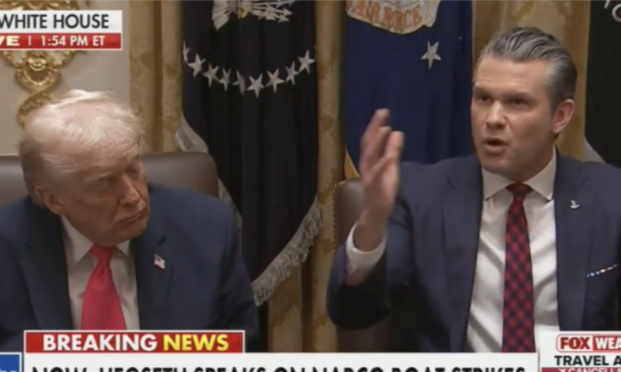 TRAMP ZASPAO NA VAŽNOM SASTANKU? Mediji tvrde da je na momente izgledao kao da se bori da ostane budan (FOTO)