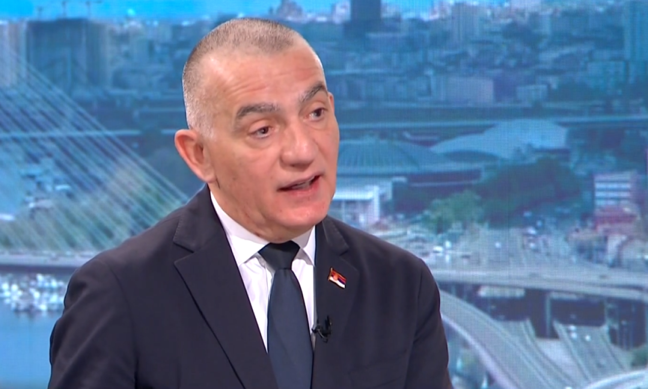 MINISTAR VUJIĆ OBAVESTIO USTAVNI SUD DA NIJE SPROVEDENA NJIHOVA ODLUKA: Pozvao ih da primene ovlašćenja