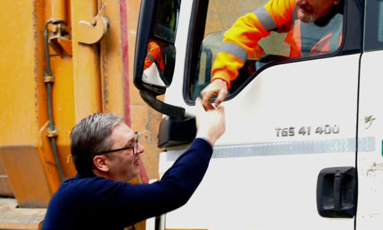 NAJVEĆE GRADILIŠTE U OVOM DELU EVROPE Vučić obišao radnike na gradilištu projekta EXPO sa Malim (FOTO)