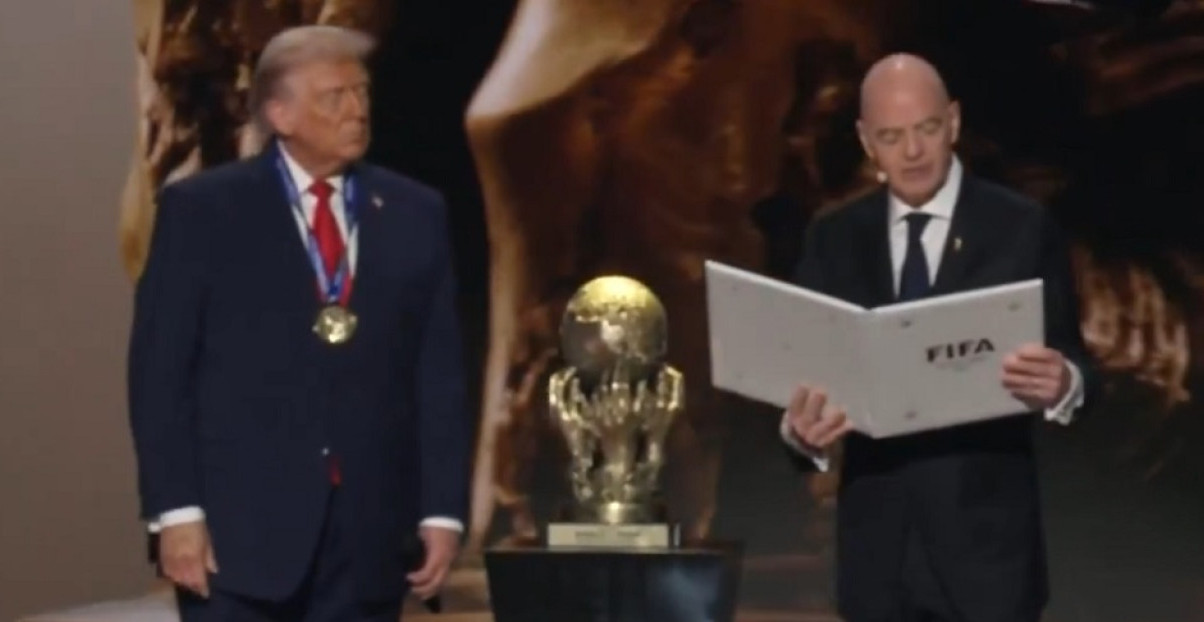 DONALDU TRAMPU FIFA NAGRADA ZA MIR! Predsednik SAD prvi čovek u istoriji fudbala koji je dobio to priznanje (VIDEO)