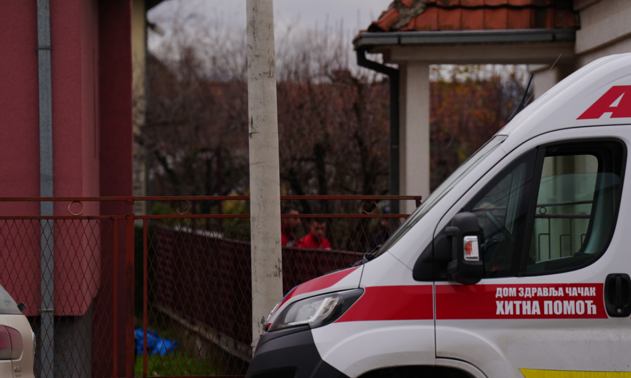 OTAC, MAJKA I SIN NAĐENI MRTVI U ČAČKU Na mestu ubistva pronađen i nož!