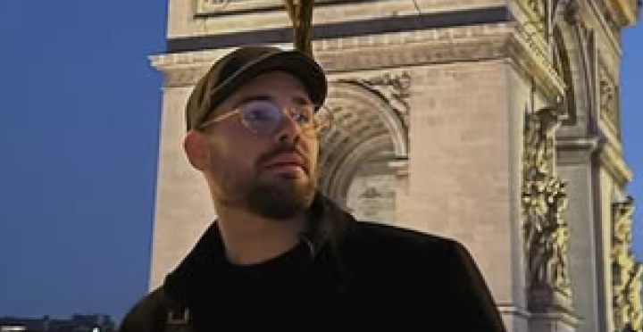 FRONTMEN NAŠE GRUPE HITNO HOSPITALIZOVAN I OPERISAN USRED NOĆI! Drama na nastupu, ignorisao bol sve dok nije pao!