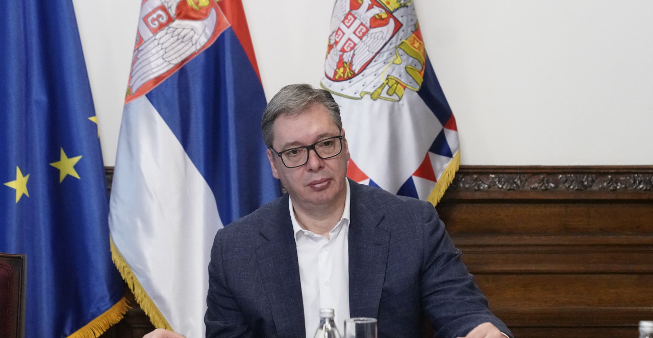 VUČIĆ NAJAVIO HITAN SASTANAK SA URSULOM FON DER LAJEN Nakon toga otvara dve velike fabrike u Nišu
