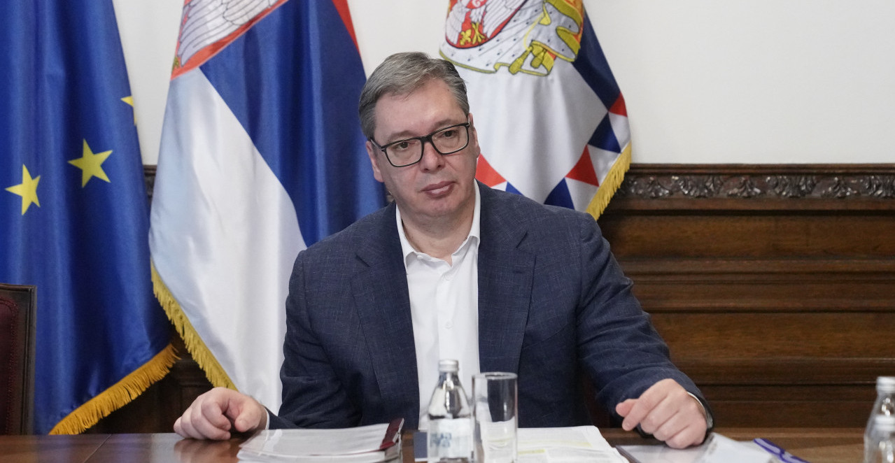 VUČIĆ NAJAVIO HITAN SASTANAK SA URSULOM FON DER LAJEN Nakon toga otvara dve velike fabrike u Nišu
