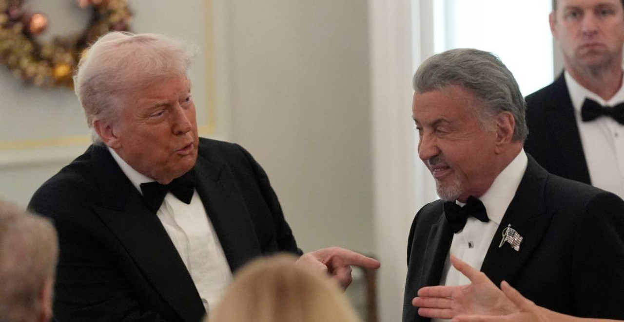 NE ZNA KAKO SE ZOVE! Tramp napravio gaf veka: Slavnom glumcu pogrešno izgovorio prezime dva puta! (VIDEO)