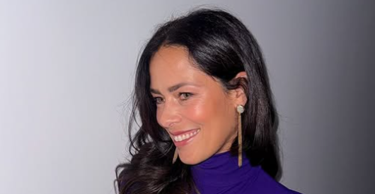 ANA IVANOVIĆ ODRŽALA ČAS ELEGANCIJE USRED NEMAČKE: Cure novi detalji razvoda, ali ona ne prestaje da blista! (VIDEO)