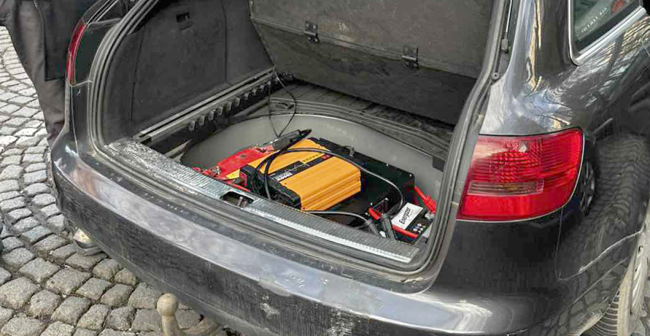 KINEZI SLALI LAŽNE SMS PORUKE I TROŠILI NOVAC SA KARTICA SRBA Ovako je pala međunarodna grupa (VIDEO)