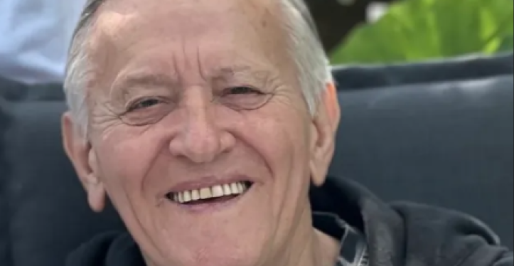 ISPUNJENA POSLEDNJA ŽELJA MLADENA KOSMAJCA: Pred smrt tražio od sinova da mu pevaju - objavljen dirljiv snimak (VIDEO)