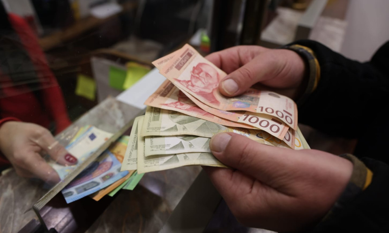 ŠTA SE DEŠAVA U MENJAČNICAMA? Ovo je stanje na kursnoj listi