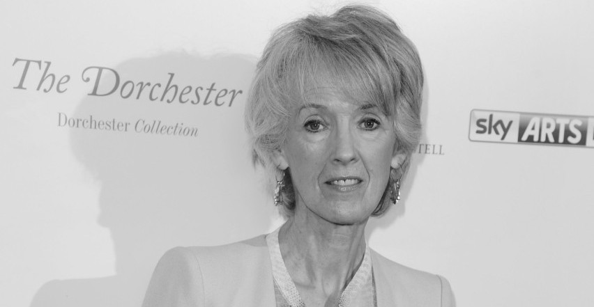 UMRLA KNJIŽEVNICA ČIJE ROMANE SRBI OBOŽAVAJU Ćerke se emotivno oprostile od nje