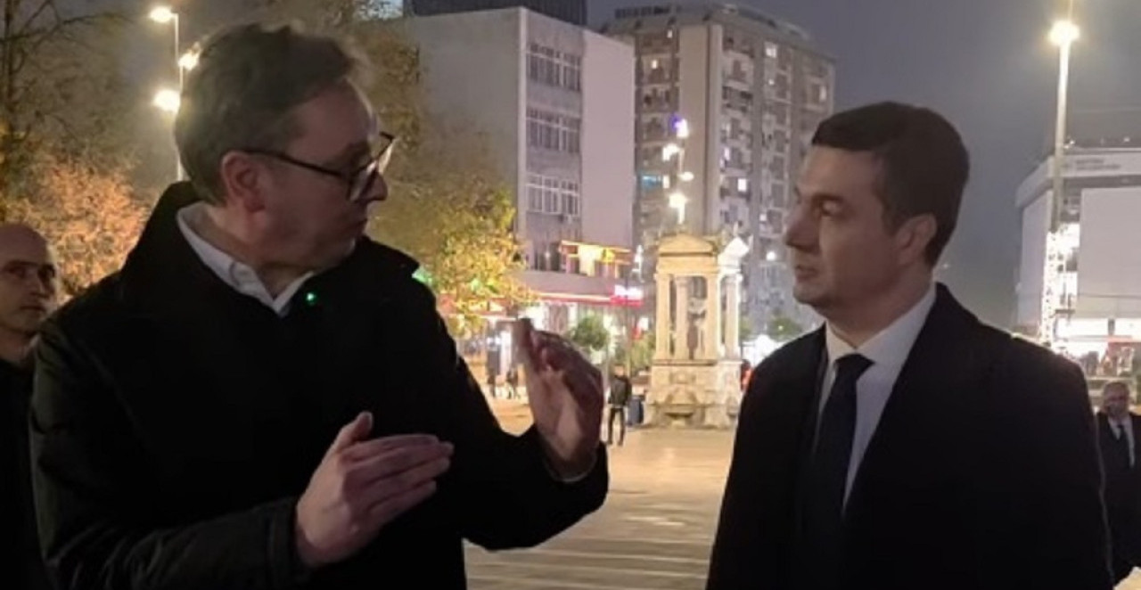 PREDSEDNIK VUČIĆ PROŠETAO ULICAMA NIŠA "Hladno jeste, zima se oseća, ali zadovoljstvo je..." (VIDEO)