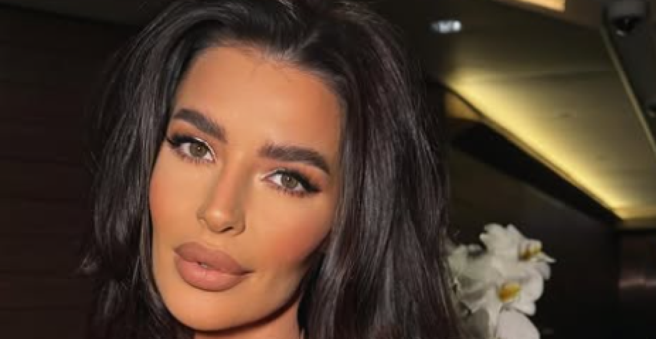 VRUĆE IZDANJE U DUBAIJU: Ana Rajković (29) u luksuznom hotelu pokazala izvajane noge i dekolte! (FOTO)