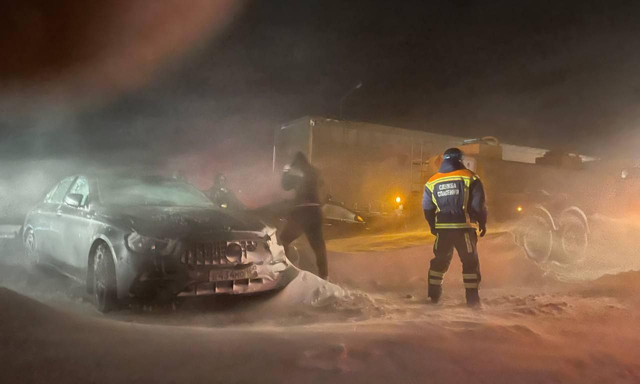 APOKALIPSA U RUSIJI: Razorno nevreme zatrpalo Saratov uoči napada – Spašeno 150 ljudi, deca se smrzavala u kolima