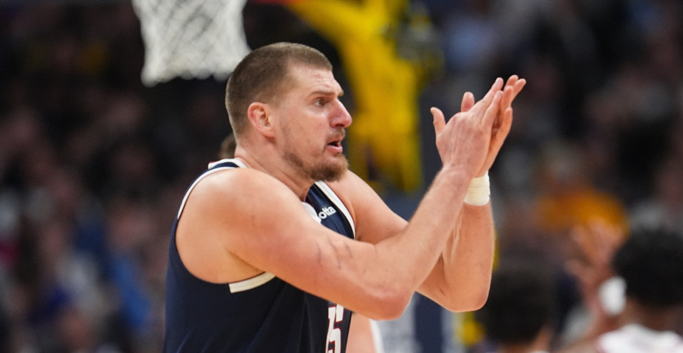 SRBIN VLADA NBA LIGOM Nikola Jokić tripl-dabl majstor, pogledajte kako dominira (VIDEO)